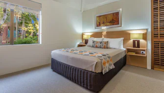 Classic Suite – Queen Bed