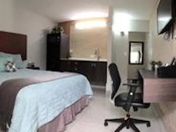 Studio 2 Bed Area