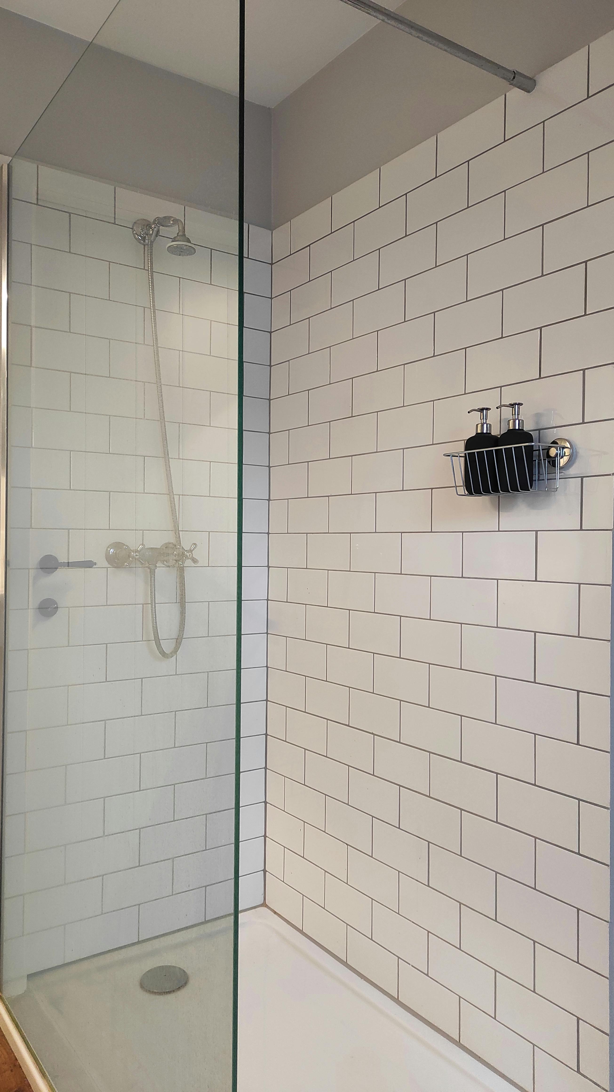 Another shared shower bathroom at La Maison Vienvenue, clean, nice, and authentic.