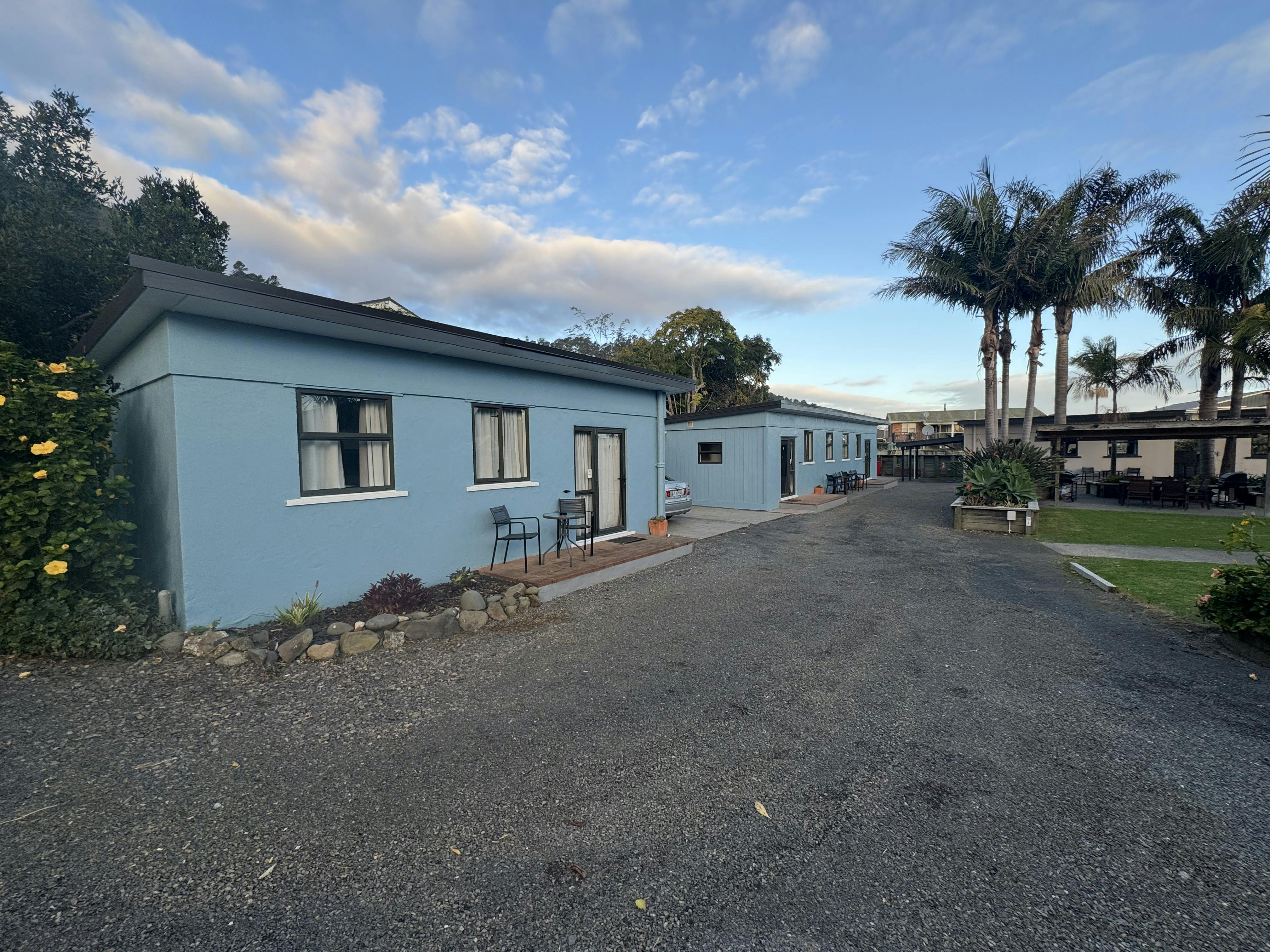 Single Bedroom Garden Courtyard