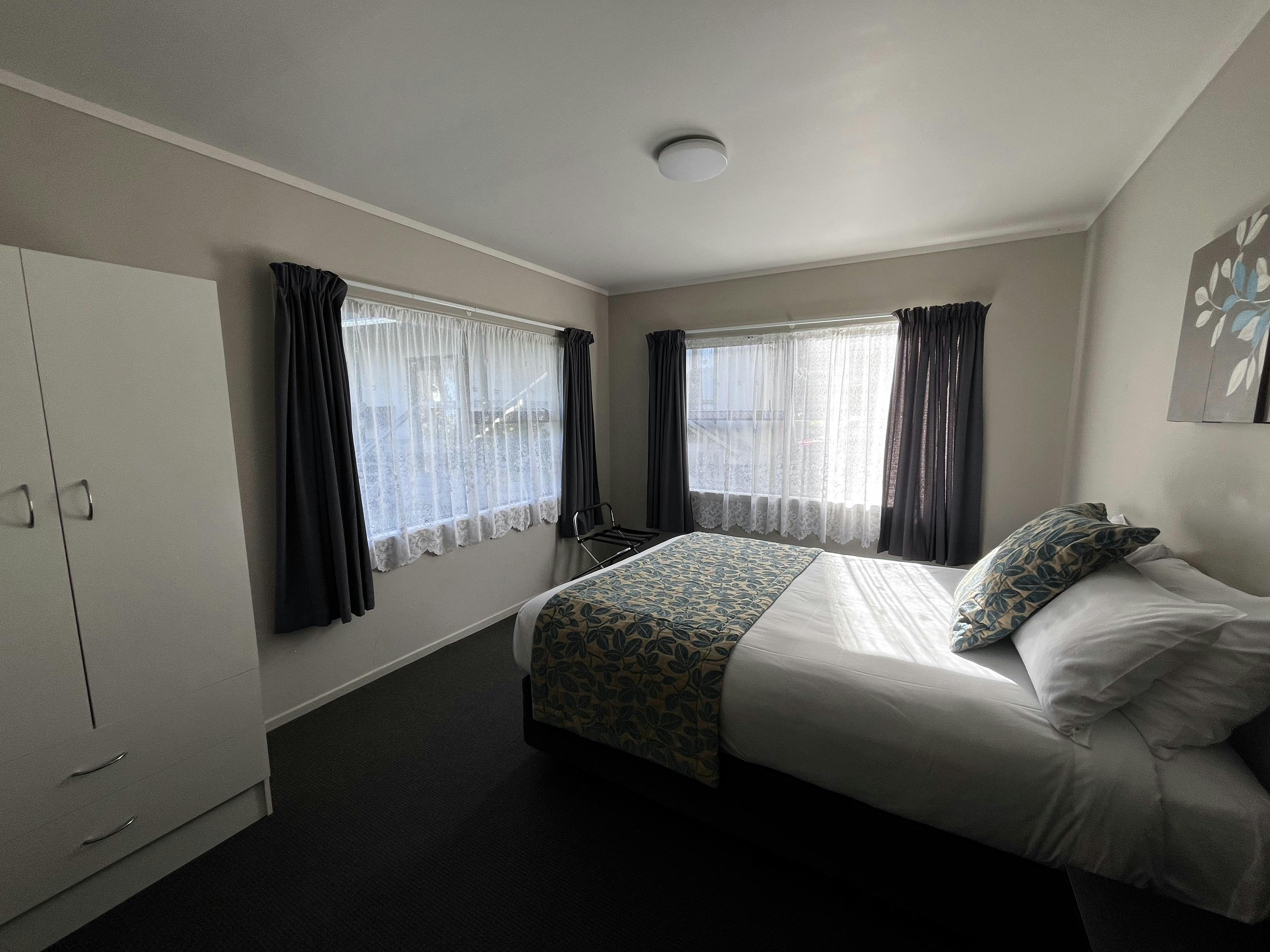 Seaview 3 Bedroom Family Cottage