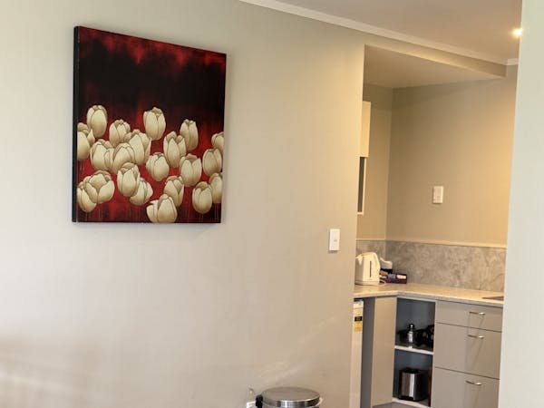 Queen Seaview Studio