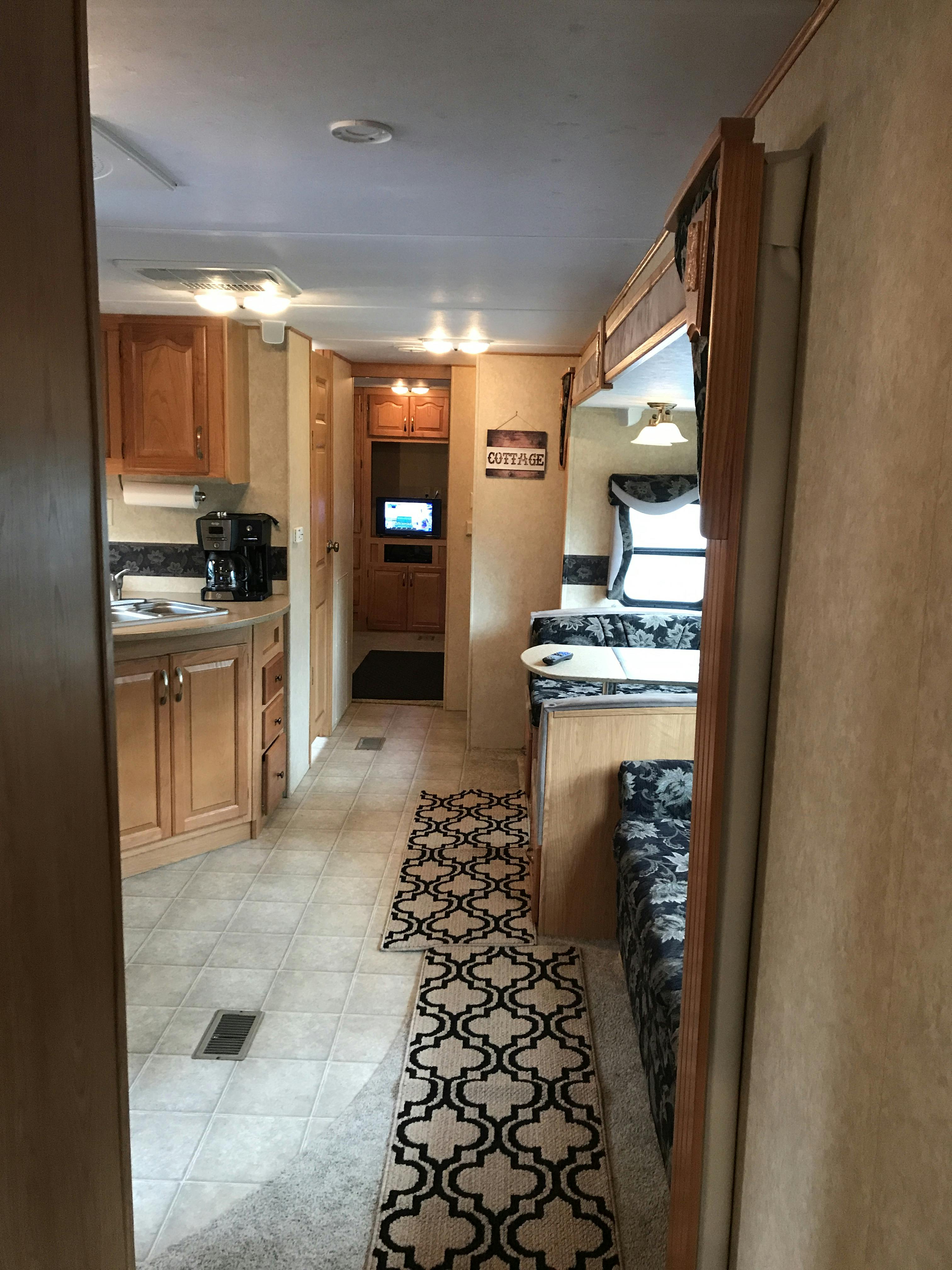 Best Bear Lodge & Campground Accommodations