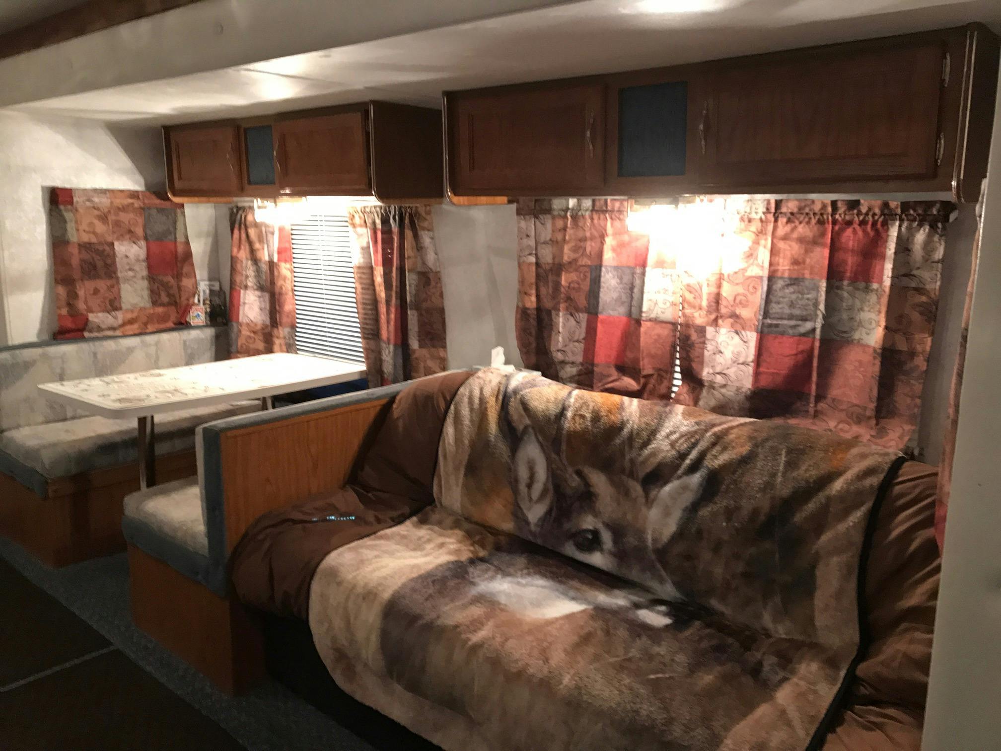 Best Bear Lodge & Campground Accommodations