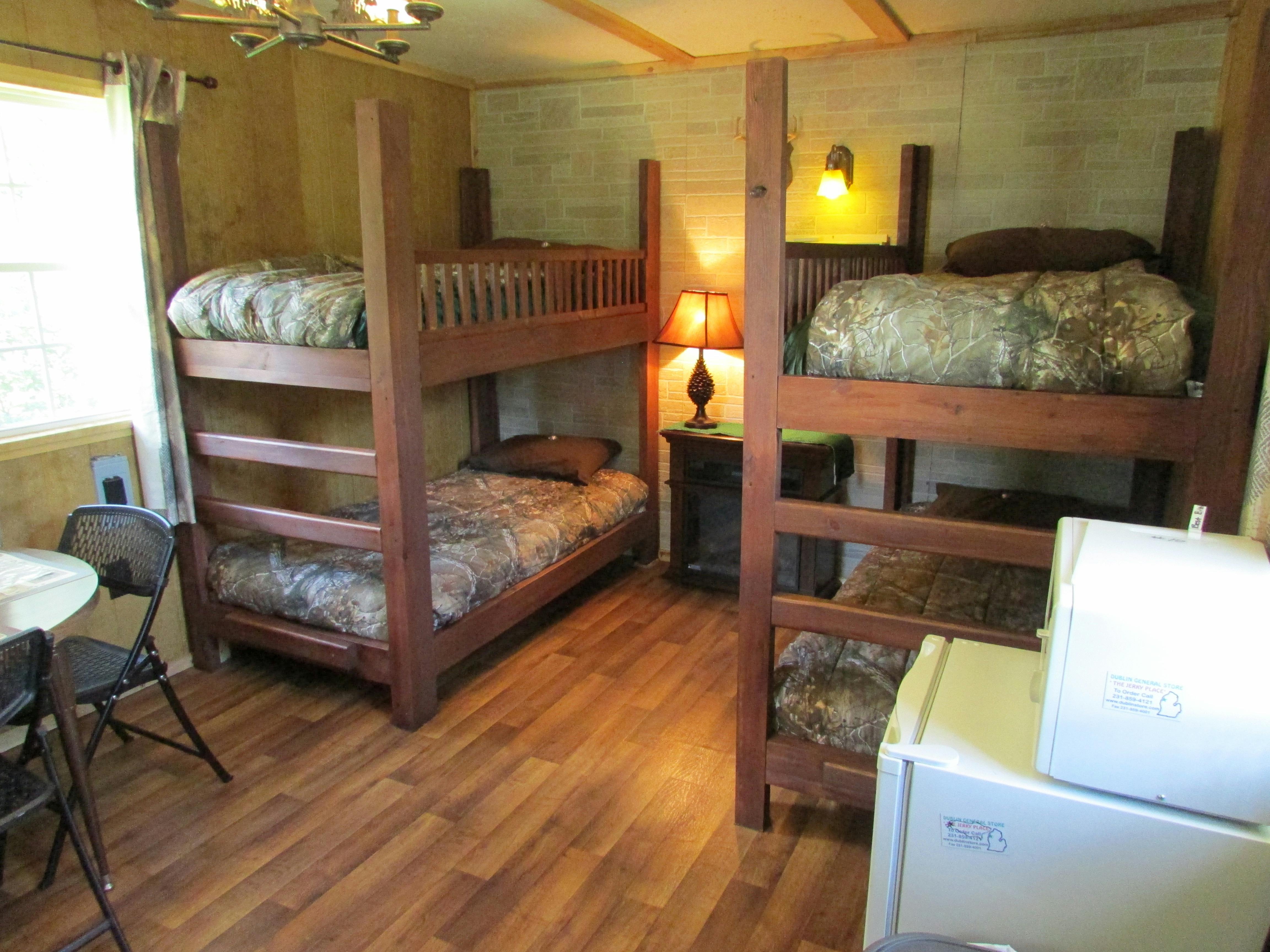 Little Bear Camping Cabin at Best Bear Lodge & Campground