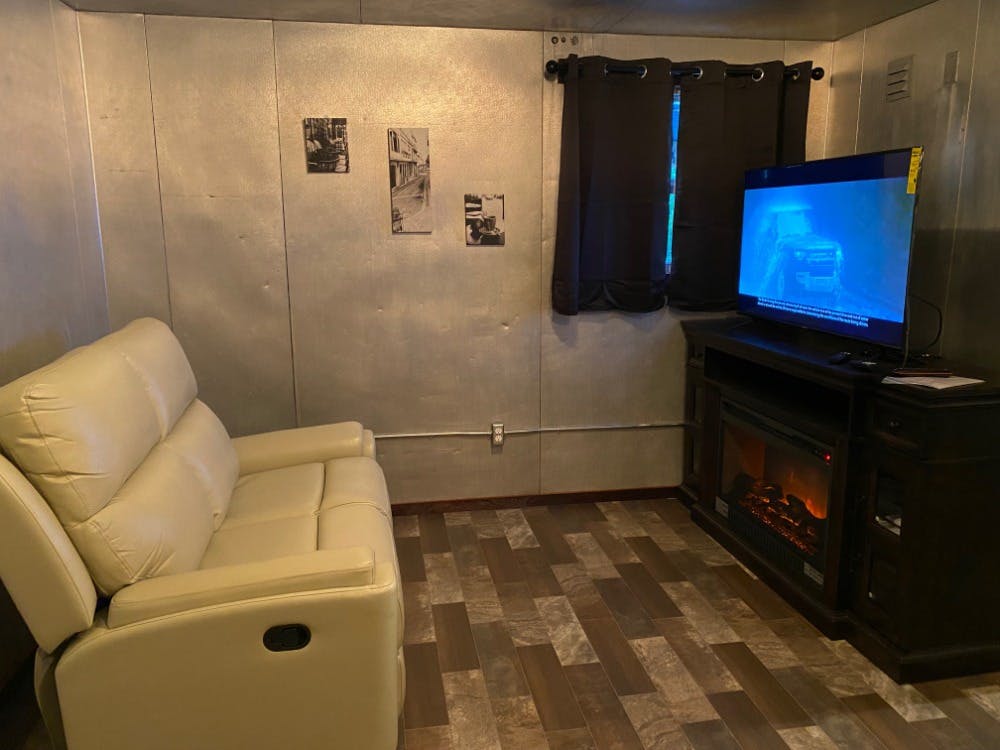 Speedy Bear Cabin, Irons Michigan