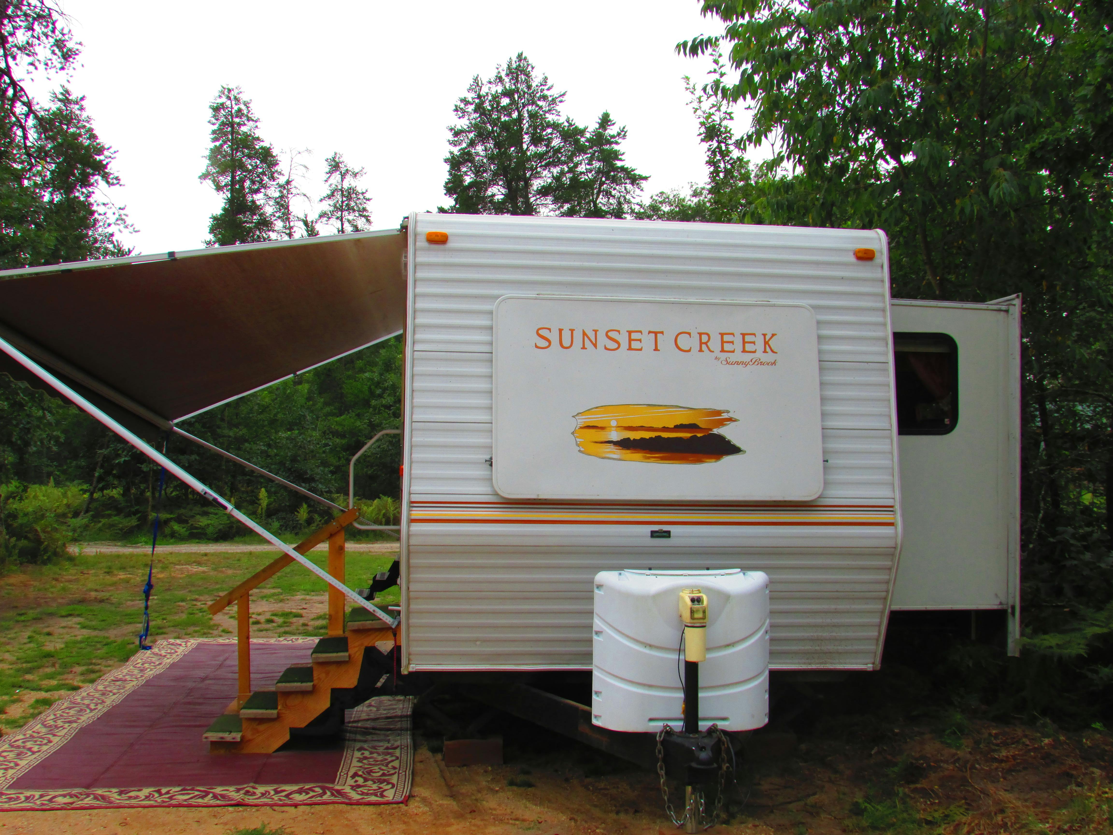 Cabin RV at Best Bear Lodge