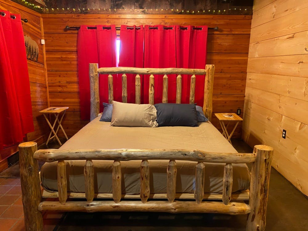 Speedy Bear Cabin Irons, Michigan