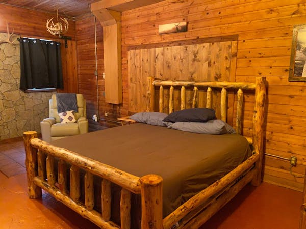 Speedy Bear Cabin, Irons Michigan