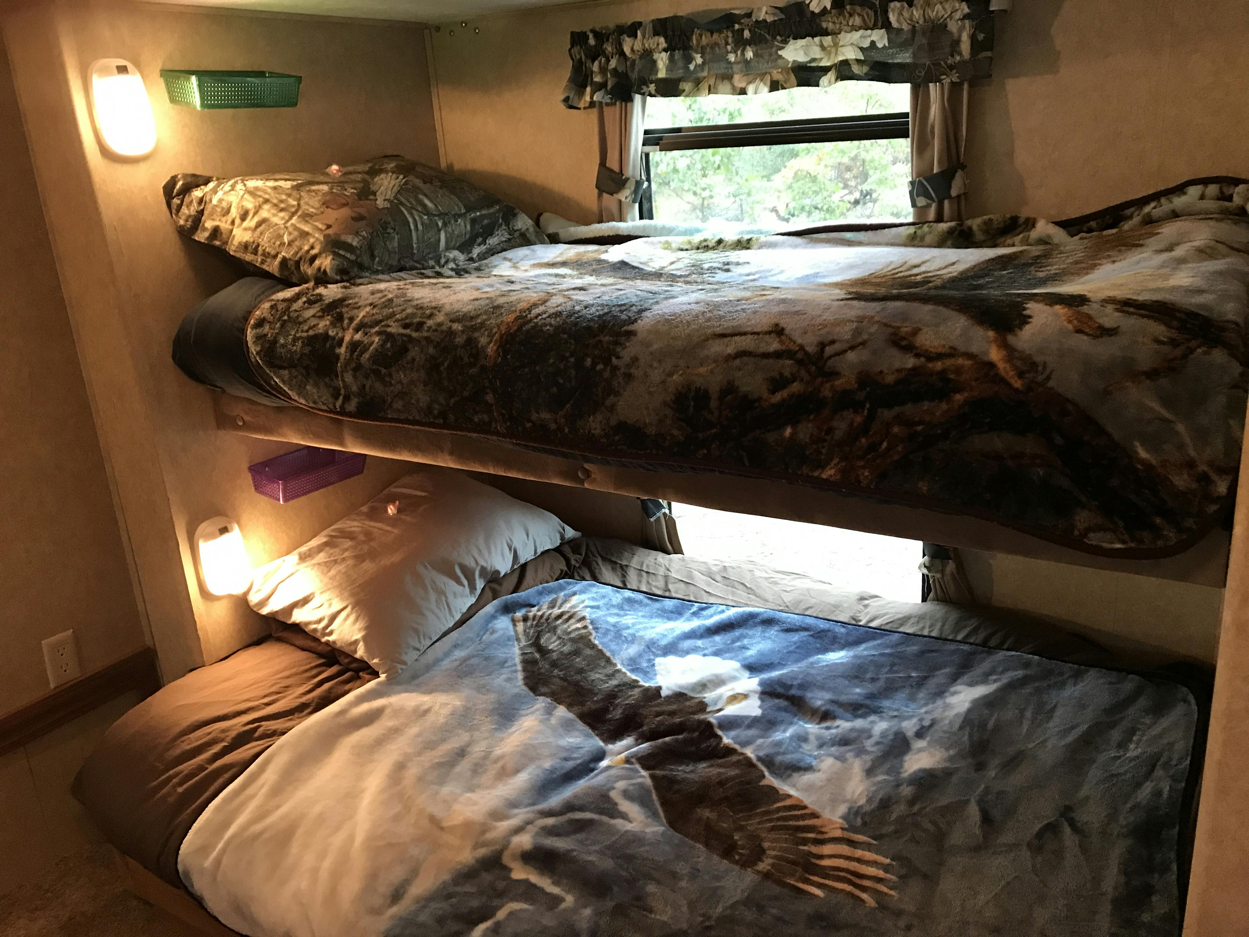 Best Bear Lodge & Campground Accommodations