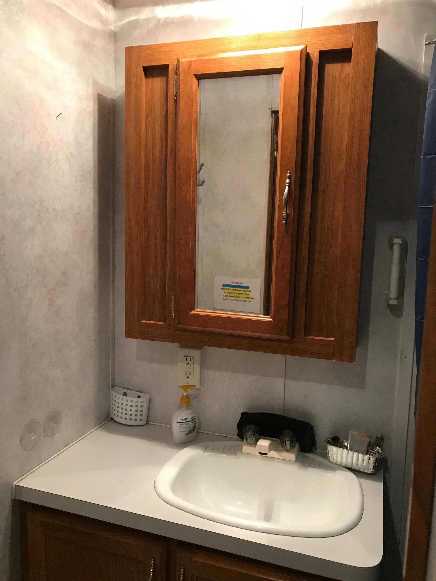 Best Bear Lodge & Campground Accommodations