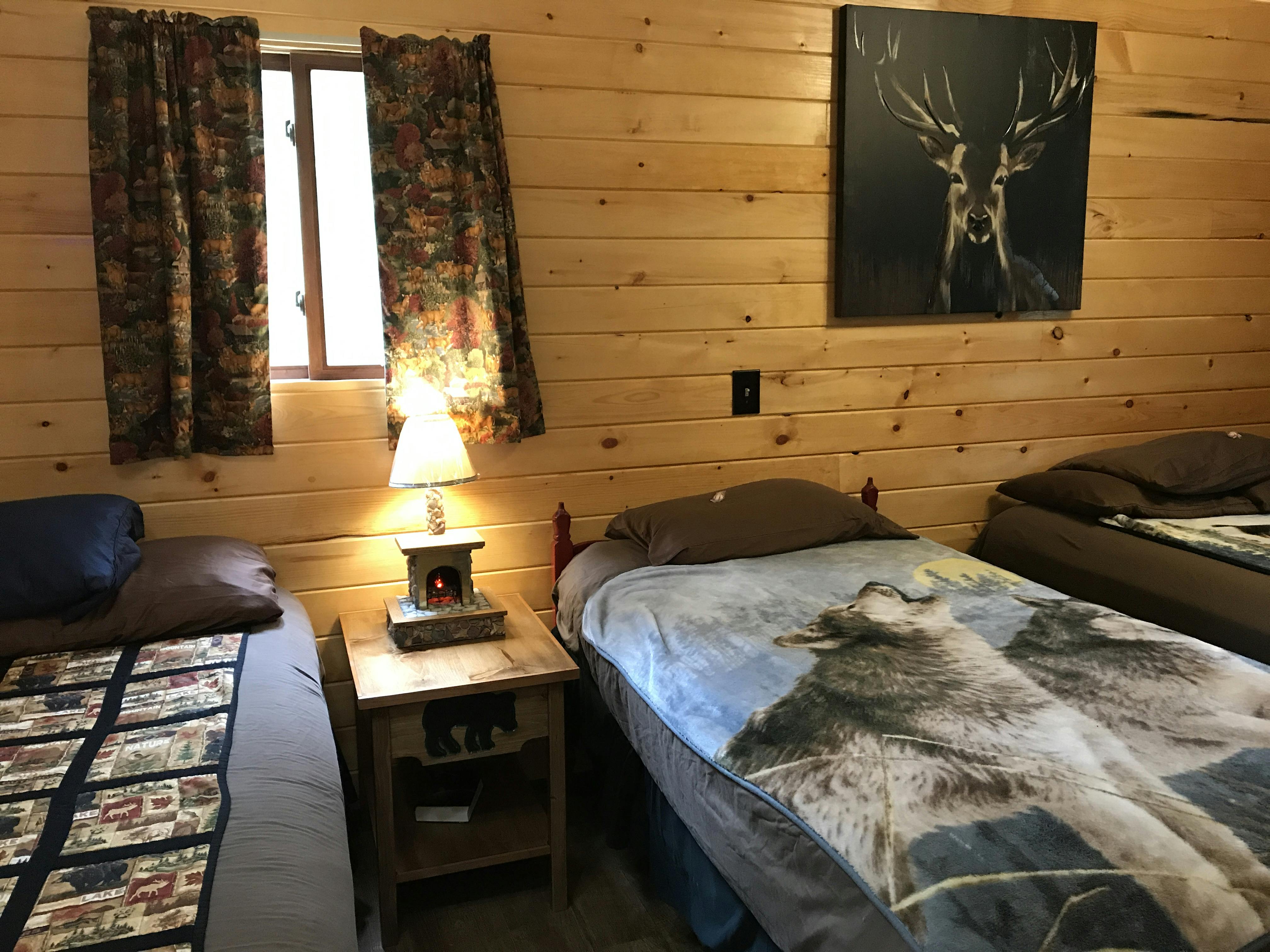 Best Bear Lodge & Campground Accommodations