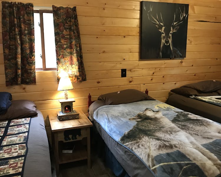 Best Bear Lodge & Campground Accommodations