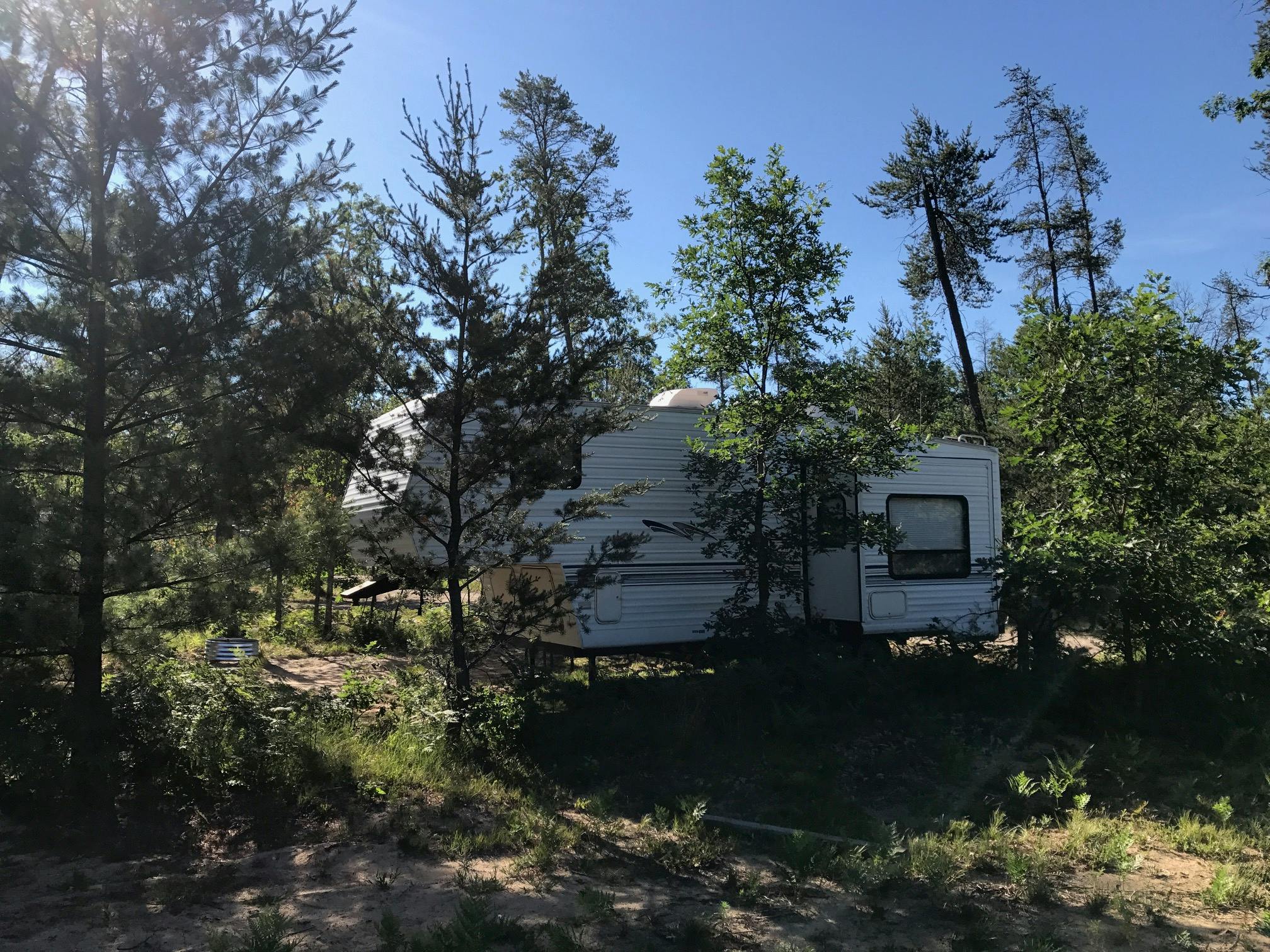 Best Bear Lodge & Campground Accommodations