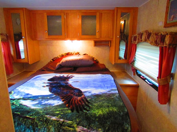Best Bear Lodge & Campground Accommodations