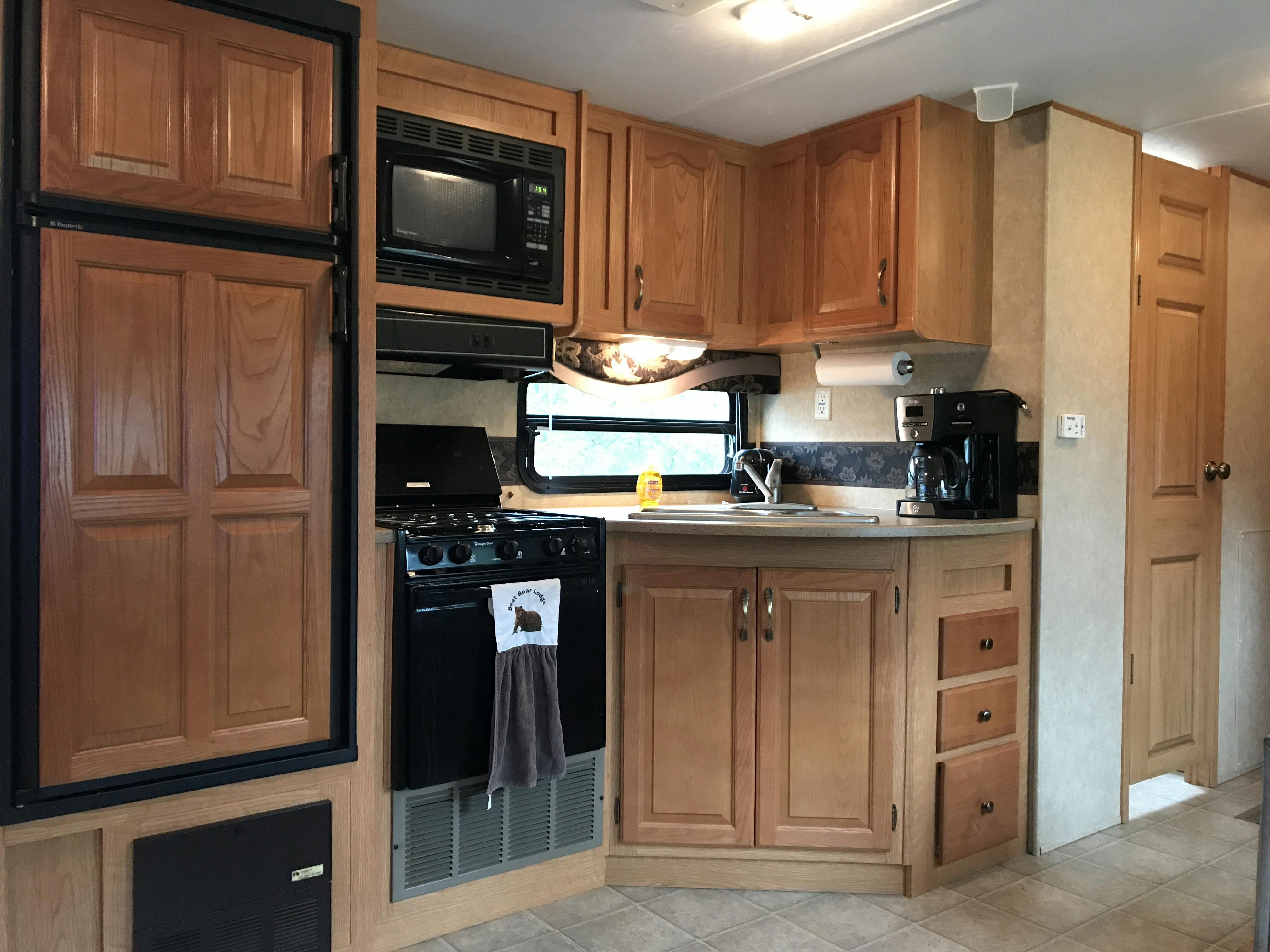 Best Bear Lodge & Campground Accommodations