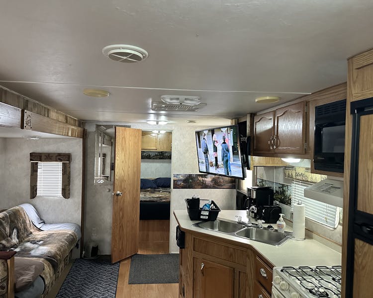 Welcome to the Innsbruck Cabin RV