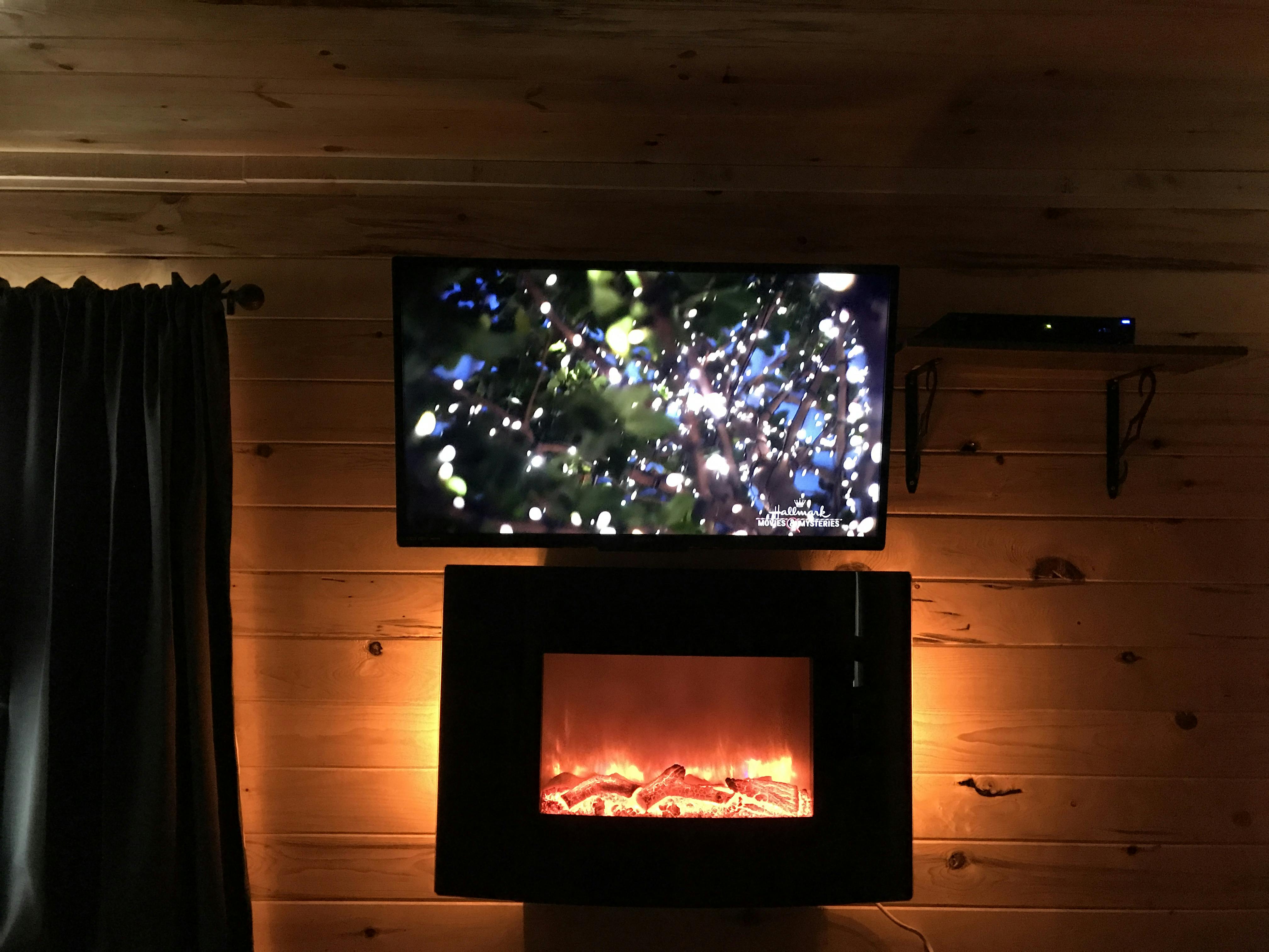 Best Bear Lodge & Campground Accommodations