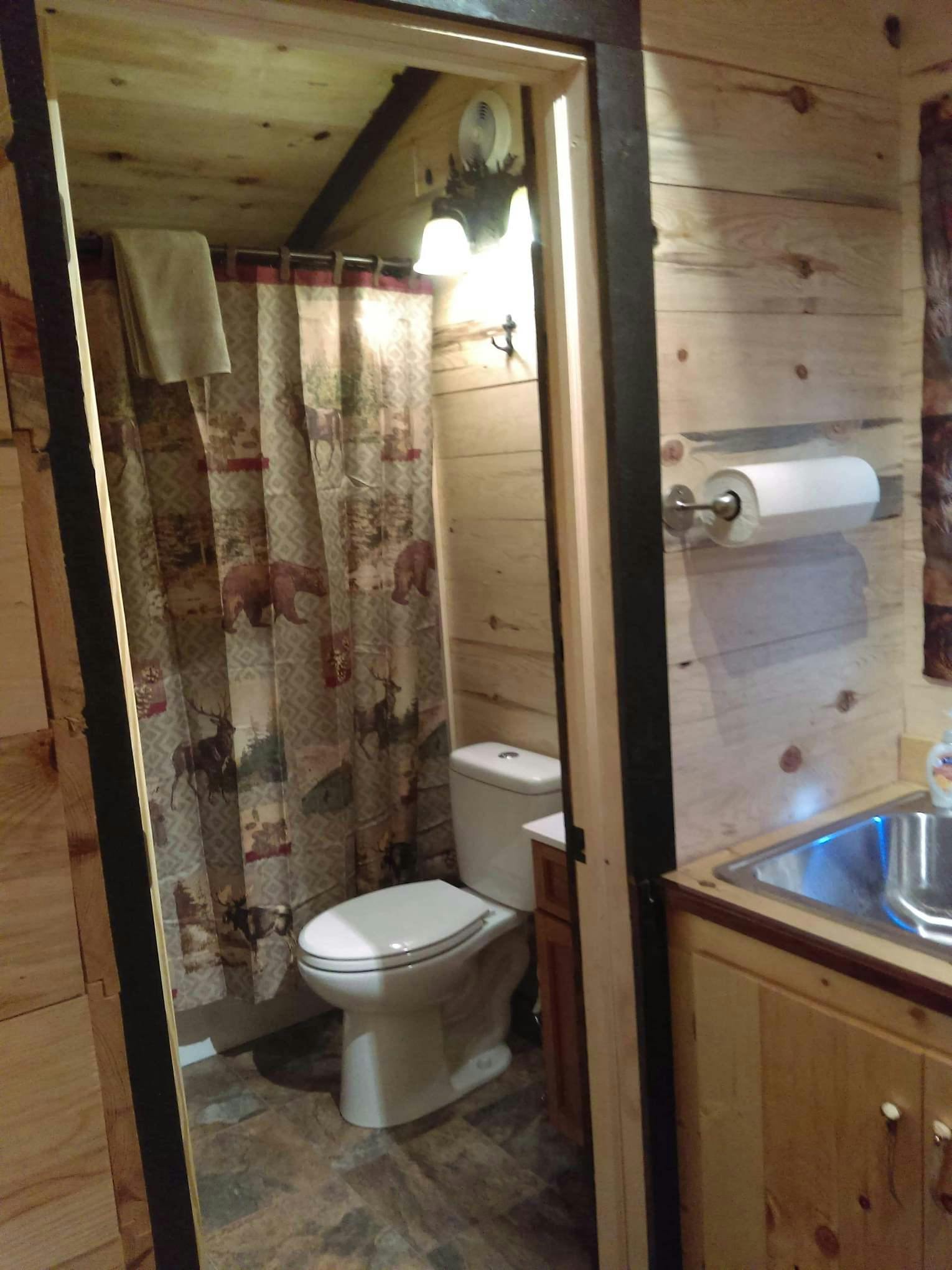 Great Expedition Cabin Bathroom at Best Bear Lodge & Campground