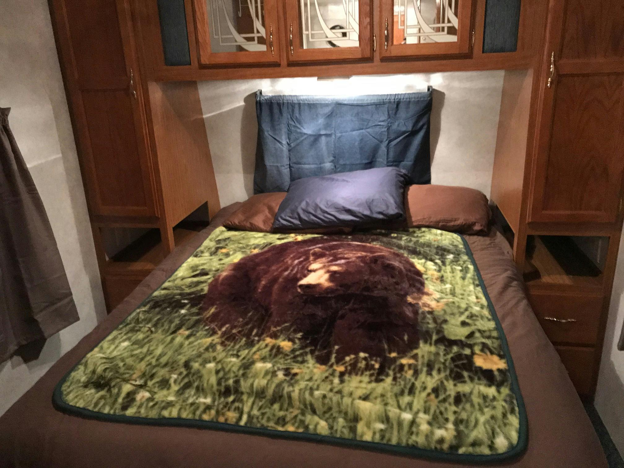 Best Bear Lodge & Campground Accommodations