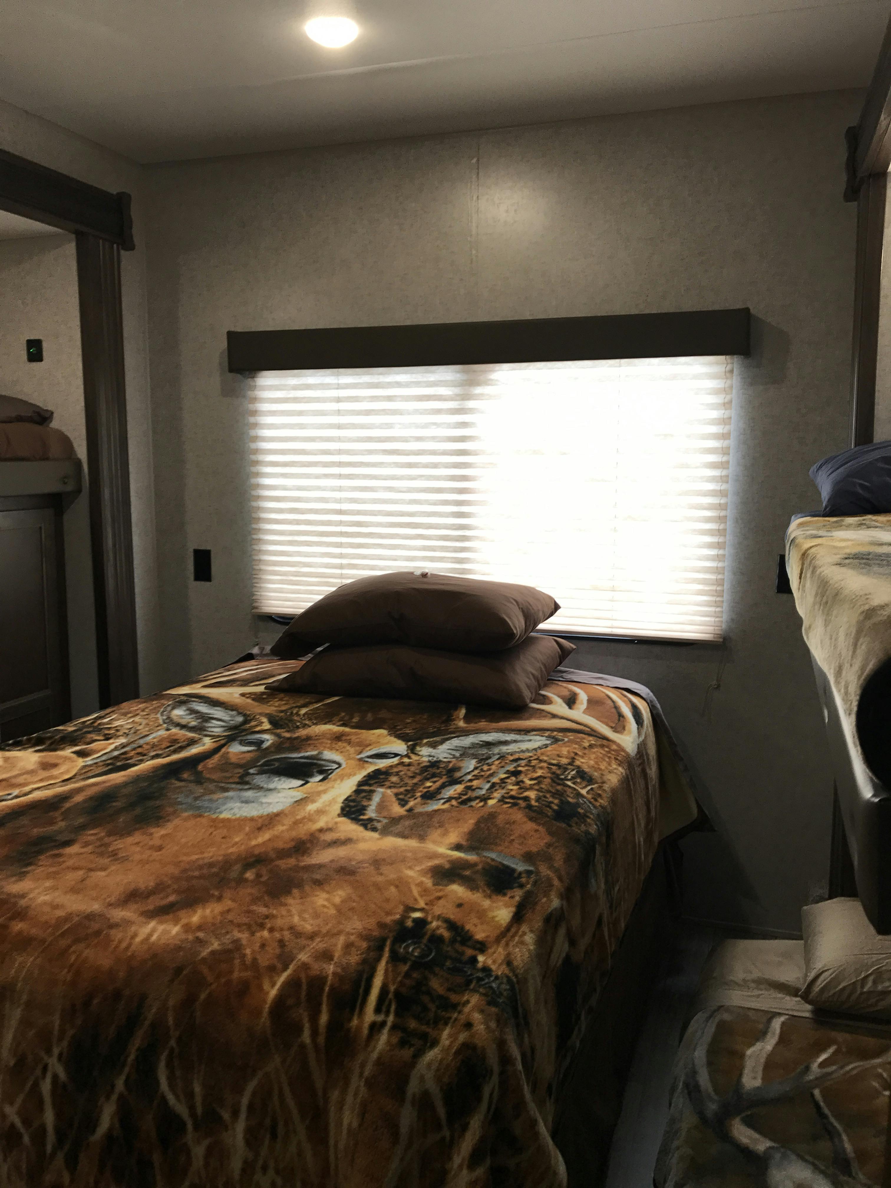 Grand Cherokee Destination RV Cabin Rental, Two Bedroom, Two Bathroom Sleeps Nine at Best Bear Lodge & Campground