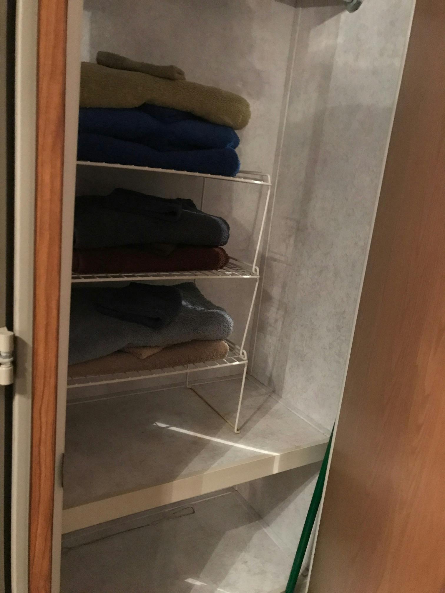 Best Bear Lodge & Campground Accommodations