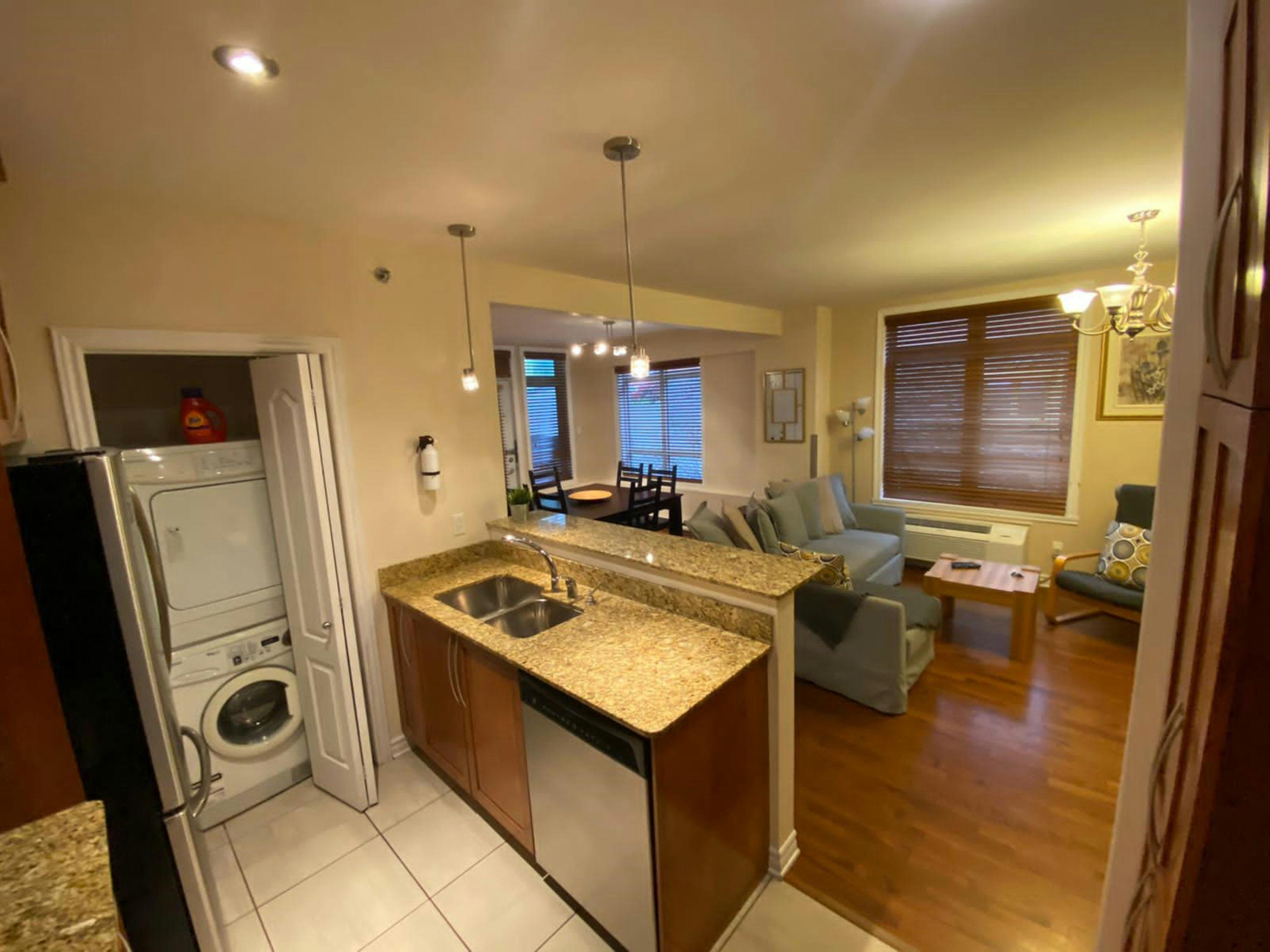 Garden Suite 102 ApartHotelMontreal AppartHôtelMontréal CITQ 222512 2115 Rue Saint Urbain H2X 2N1 #aparthotelmontreal