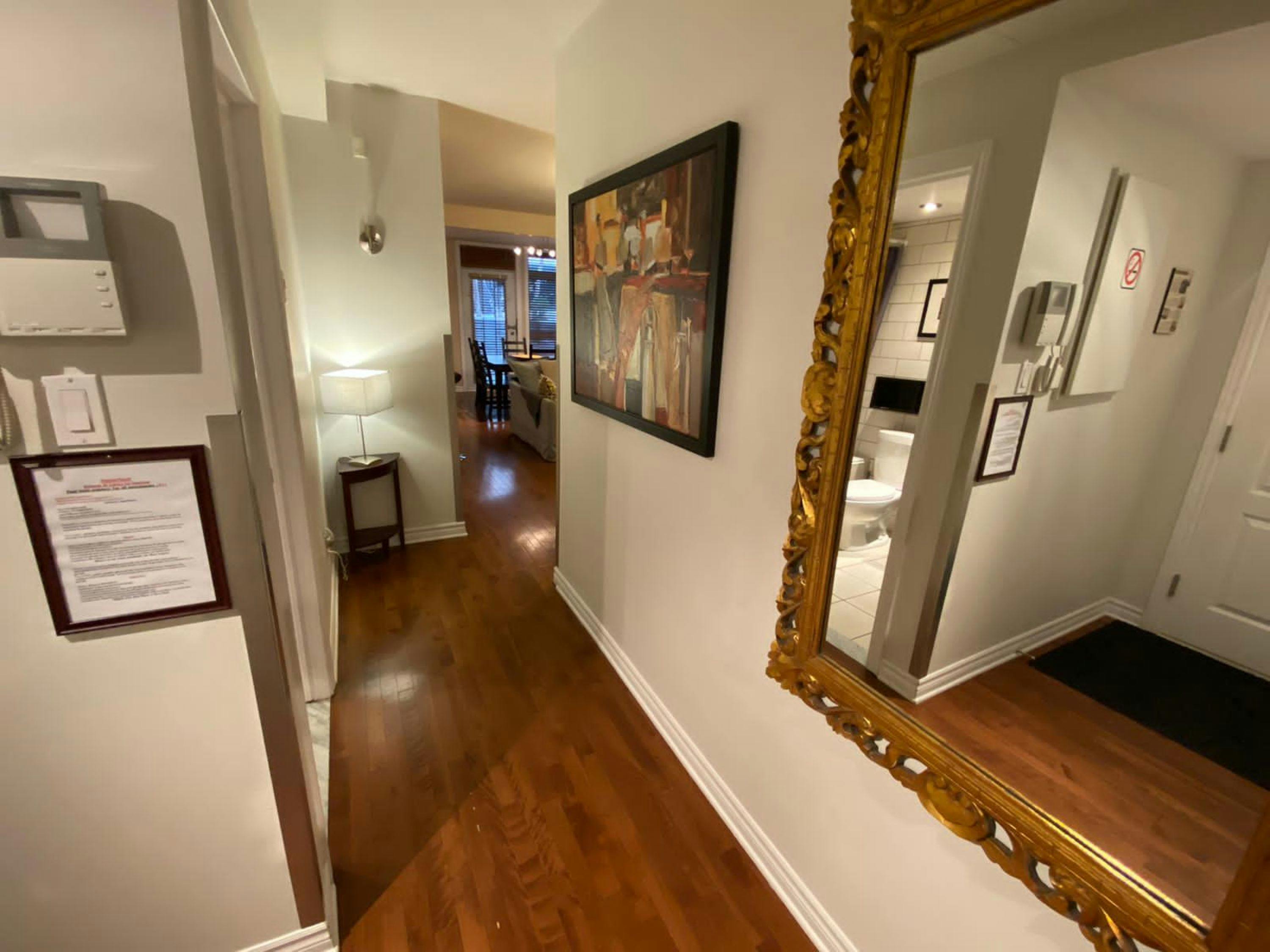 Garden Suite 102 ApartHotelMontreal AppartHôtelMontréal CITQ 222512 2115 Rue Saint Urbain H2X 2N1 #aparthotelmontreal