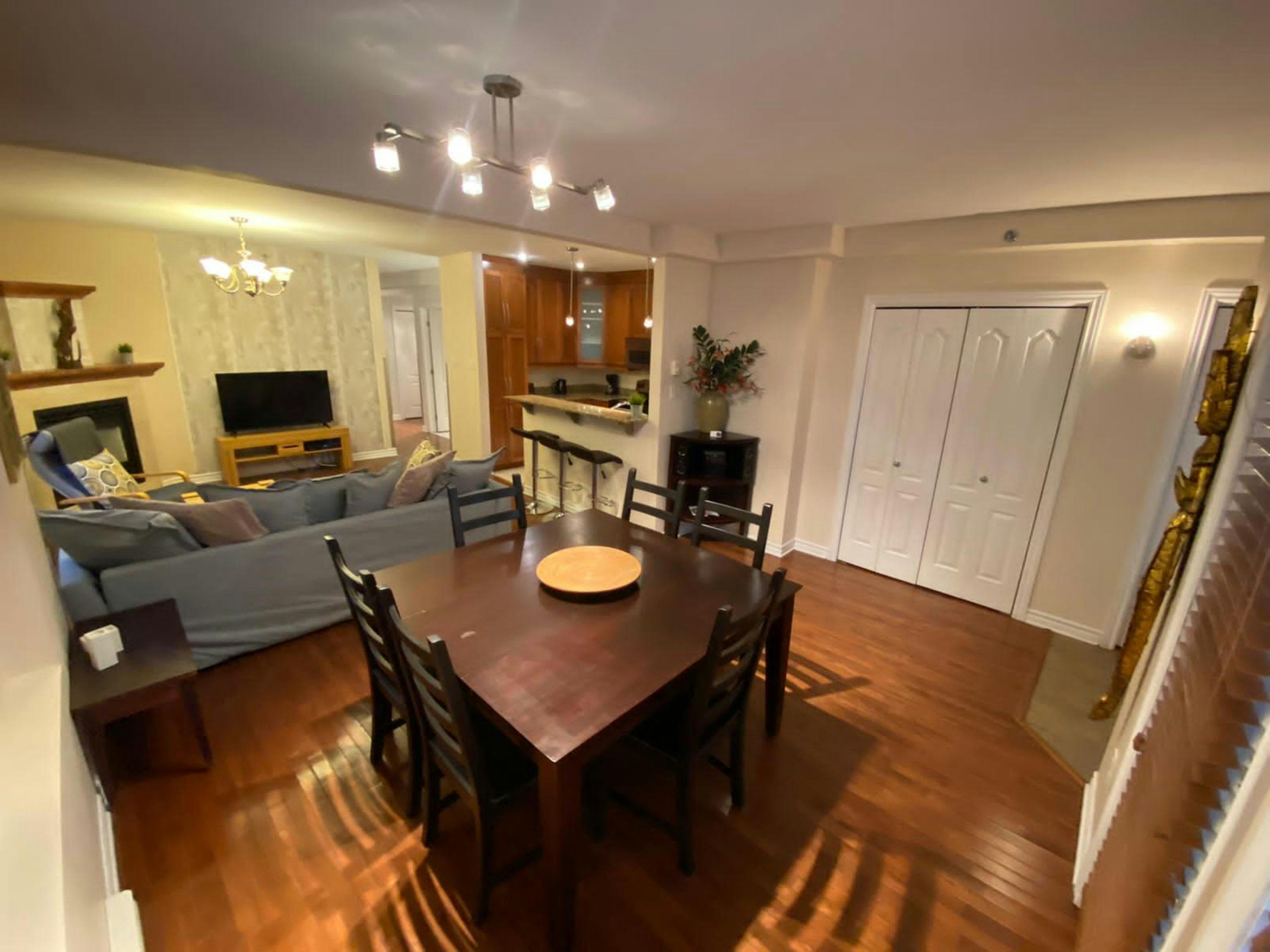 Garden Suite 102 ApartHotelMontreal AppartHôtelMontréal CITQ 222512 2115 Rue Saint Urbain H2X 2N1 #aparthotelmontreal