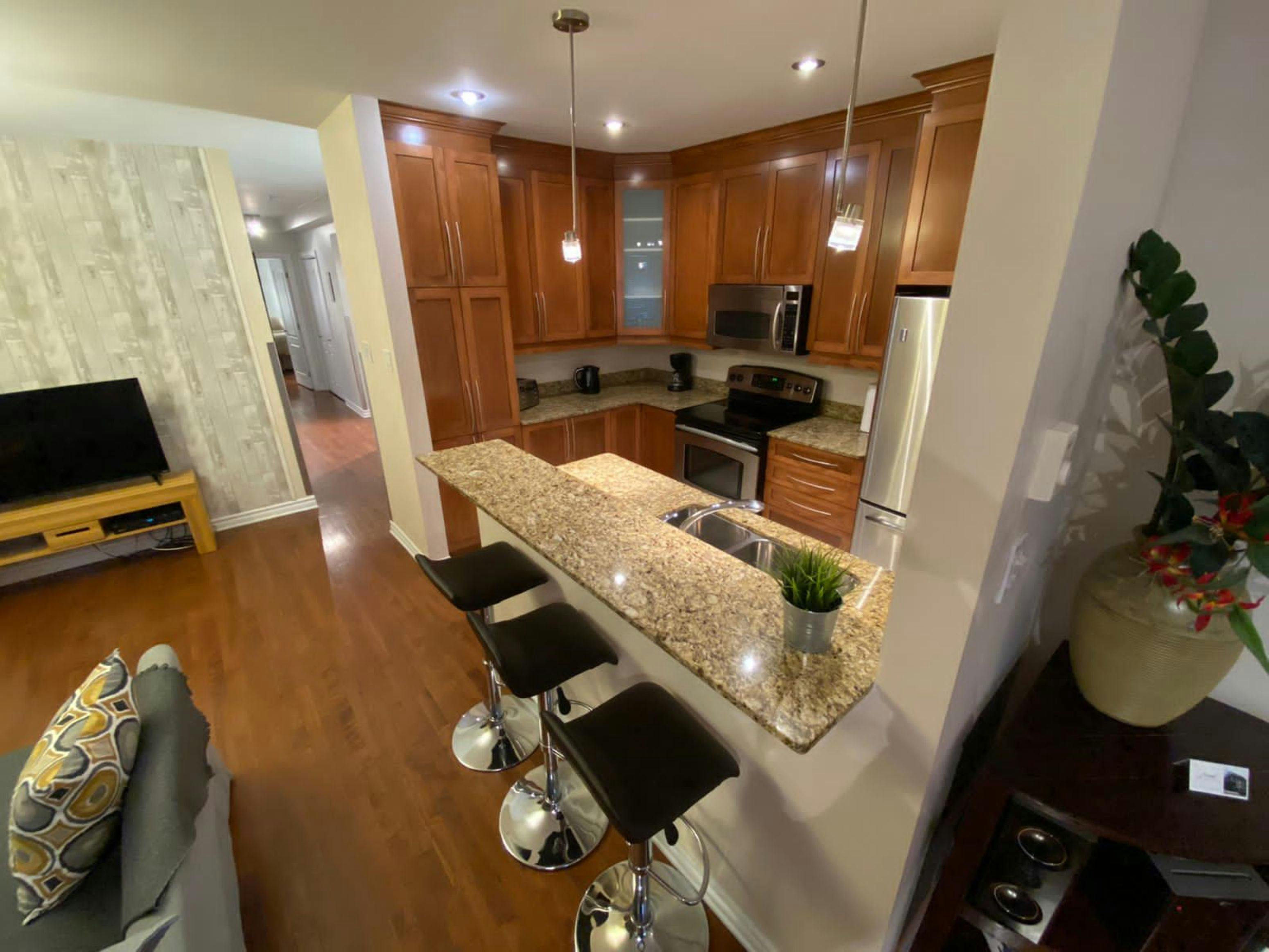 Garden Suite 102 ApartHotelMontreal AppartHôtelMontréal CITQ 222512 2115 Rue Saint Urbain H2X 2N1 #aparthotelmontreal