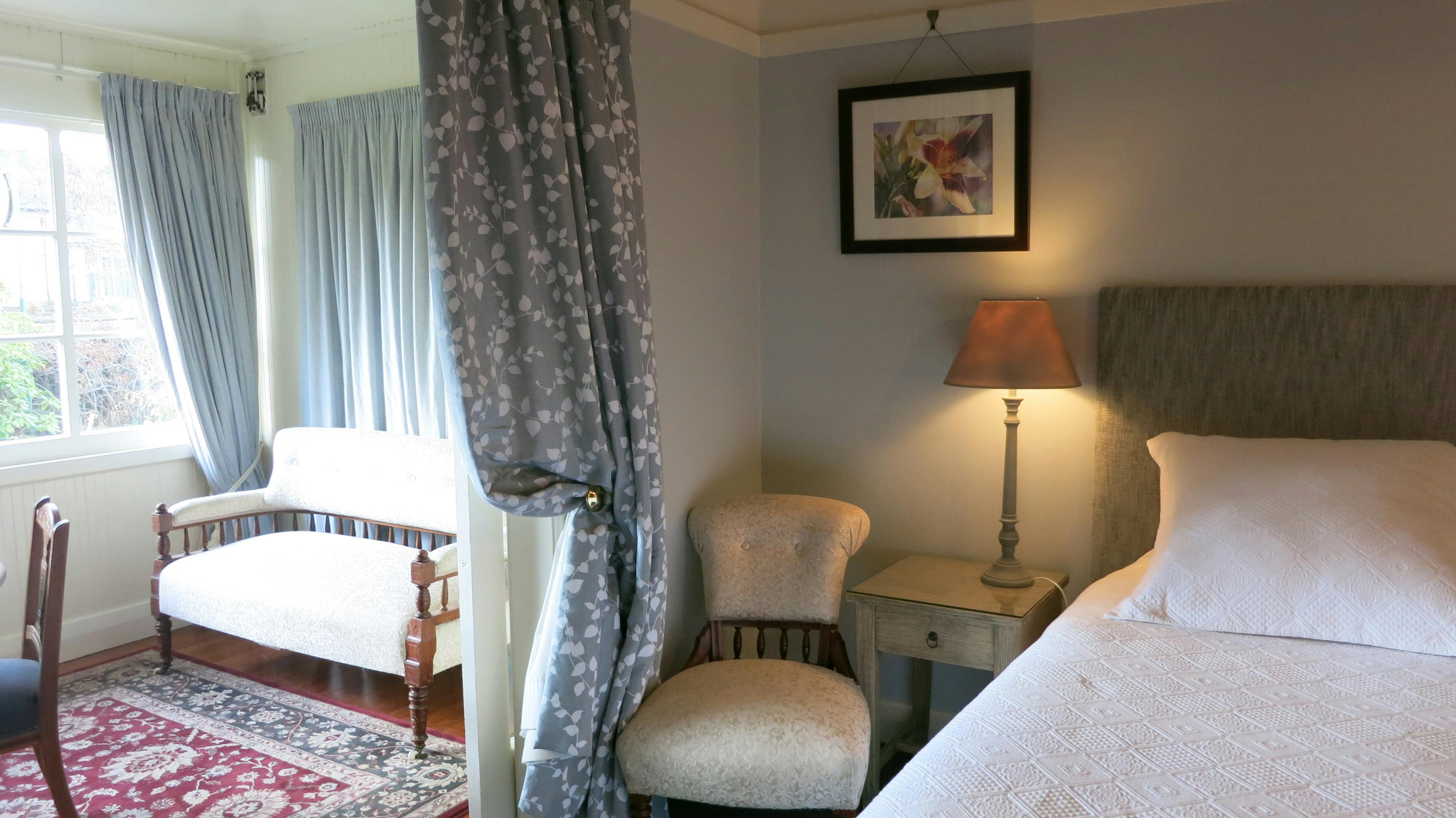 Rutherford Suite & sunroom