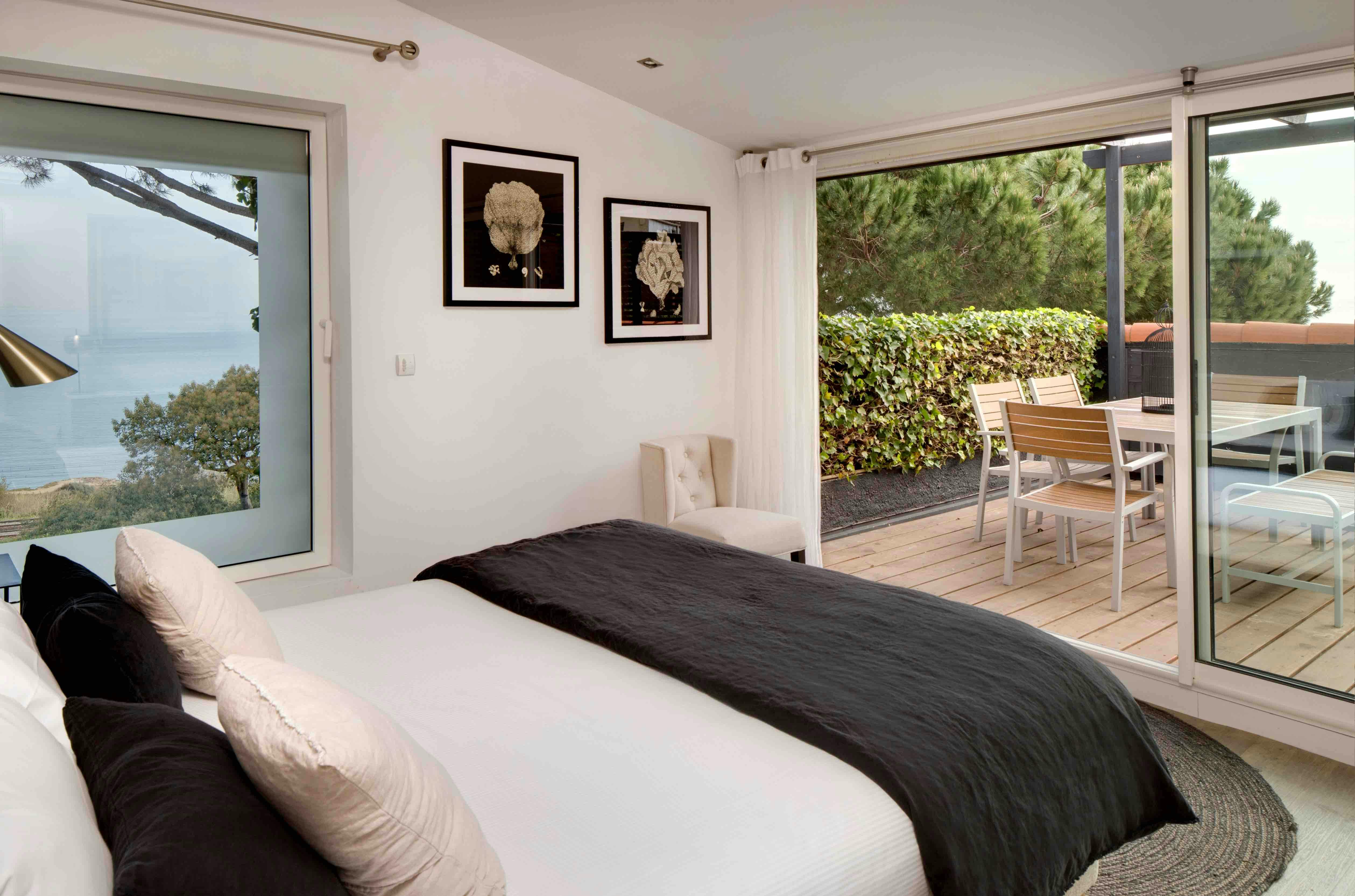 Vue de la terrasse depuis la chambre d ela suite