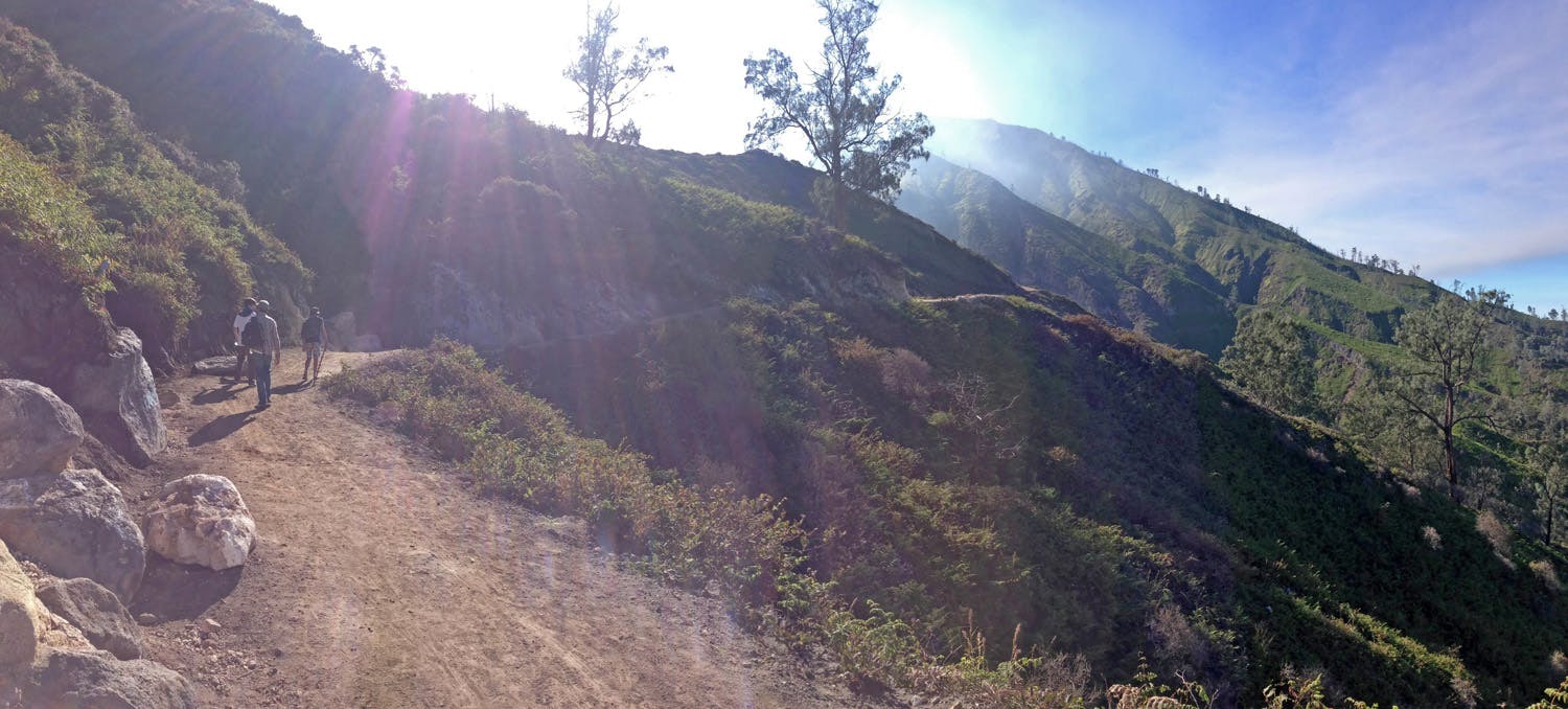 Bangsring Breeze hiking trips to the Kawah Ijen