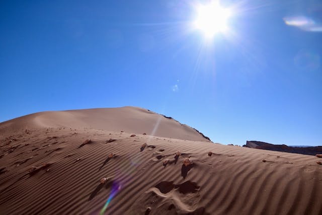 Al Valle de la Luna puedes llegar en 20 minutos en auto desde el centro de San pedro de Atacama