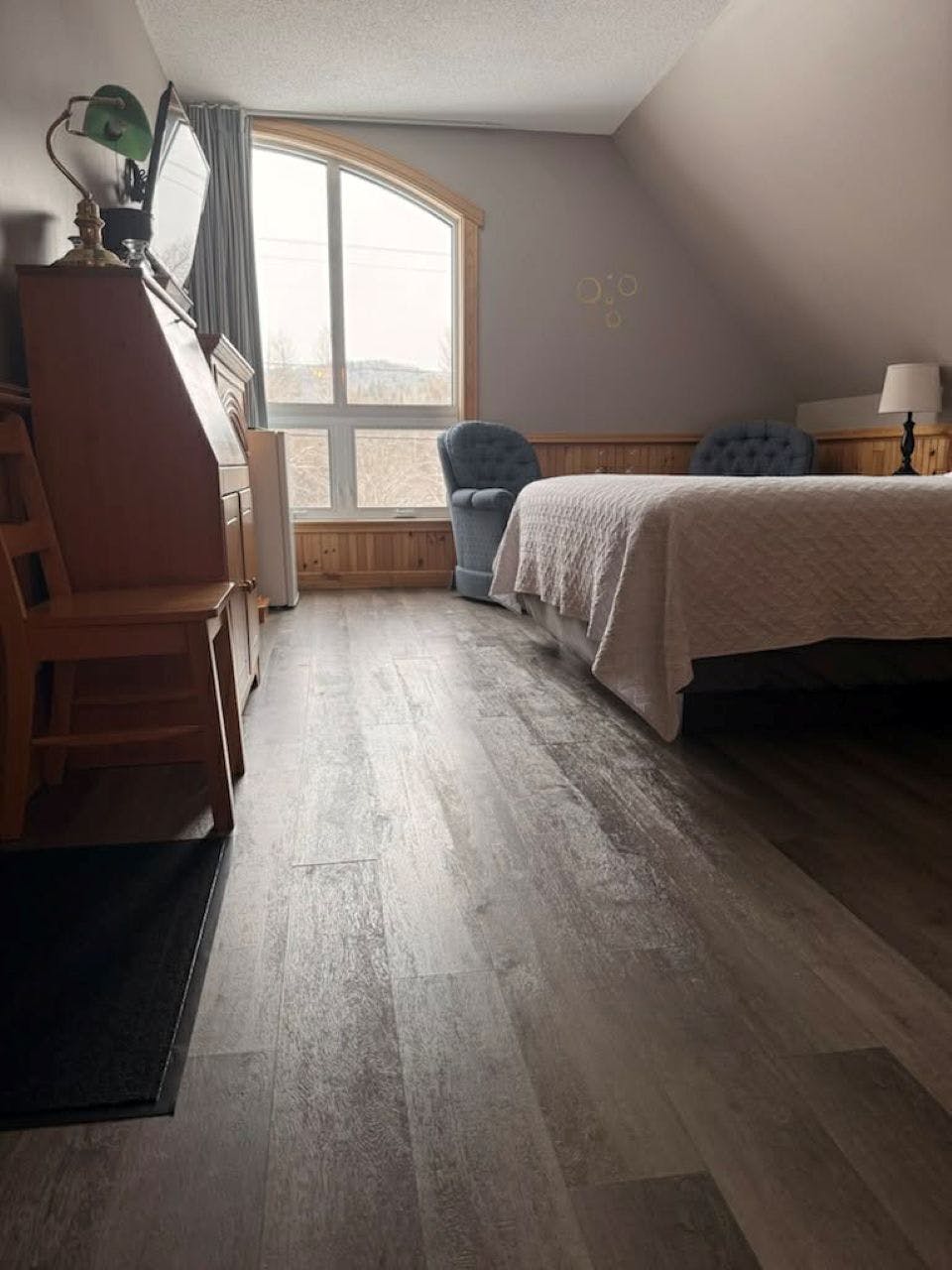 Queen Pine Room Floor Plan