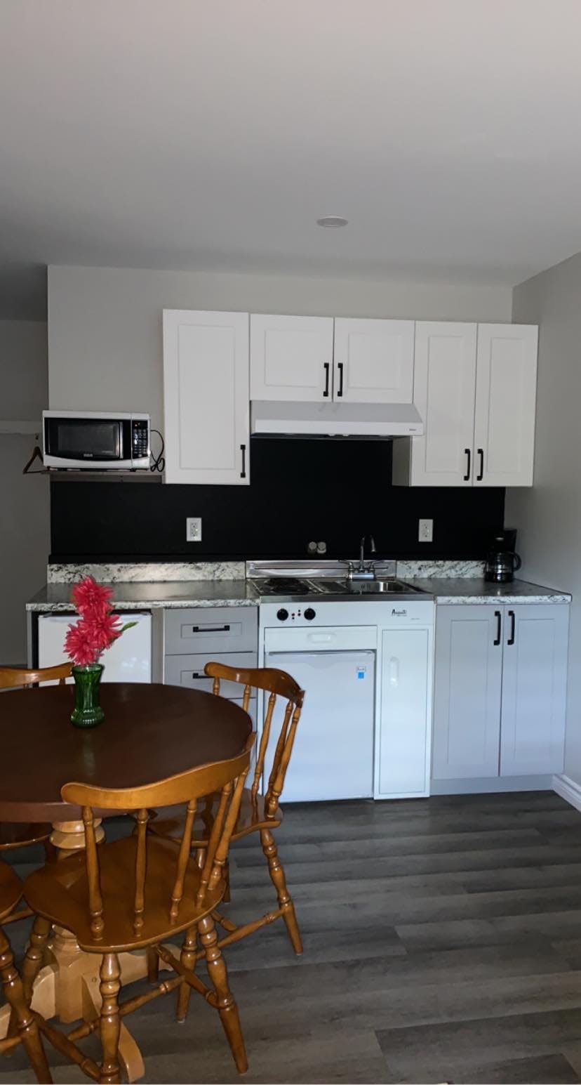 Suite #28 with 2 queen rooms