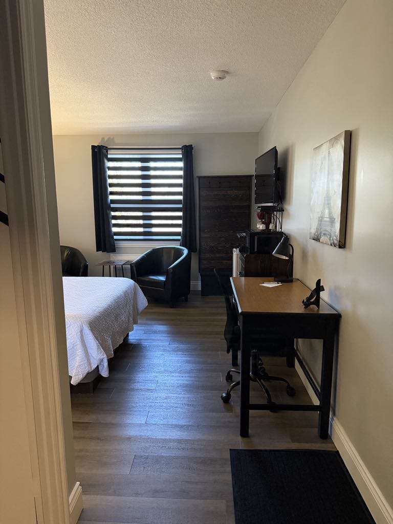 Room #1 Queen Regular