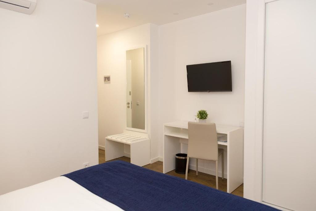 Double Room with Balcony and Sea View