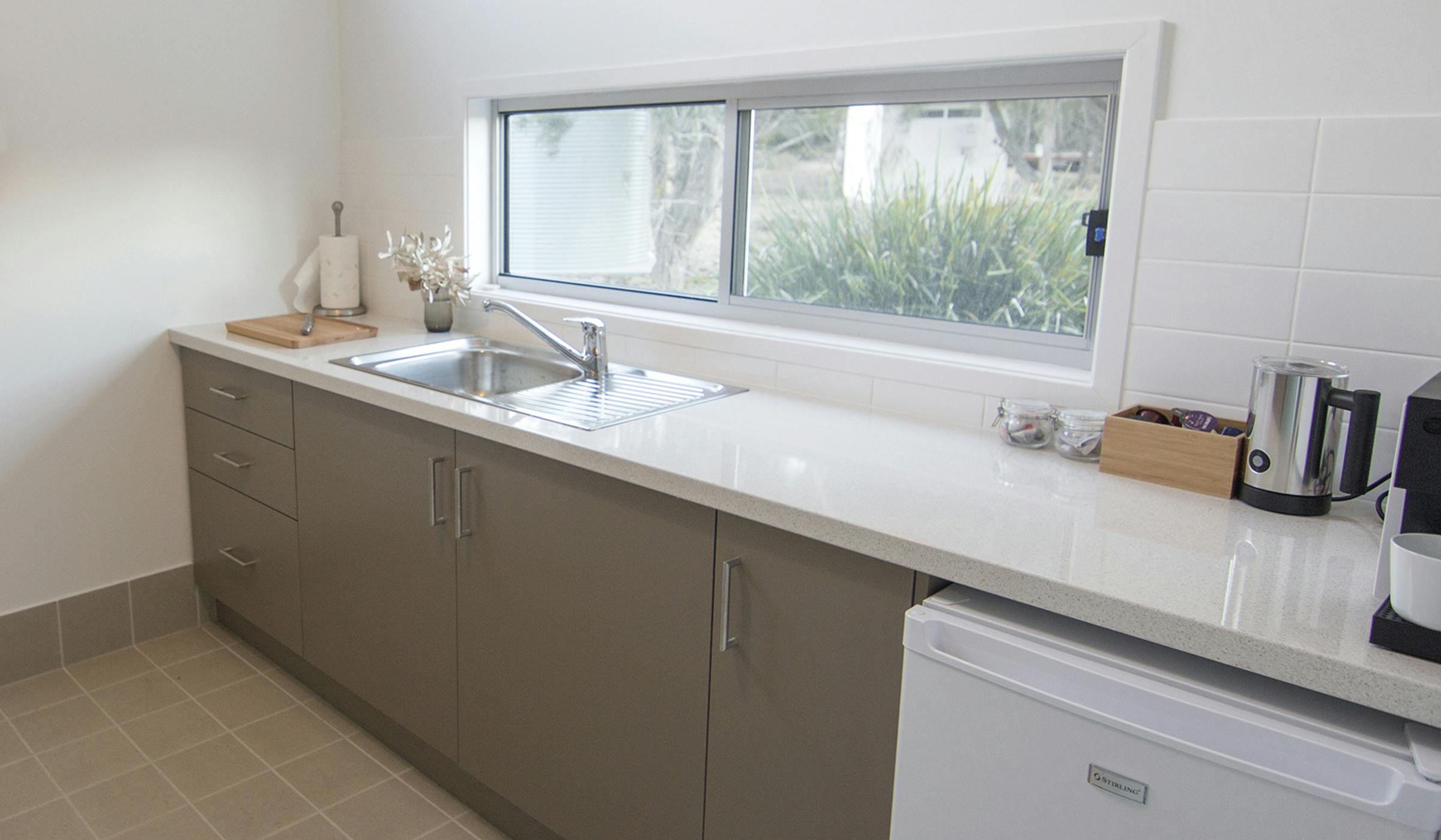 Bangalay Retreat kitchenette