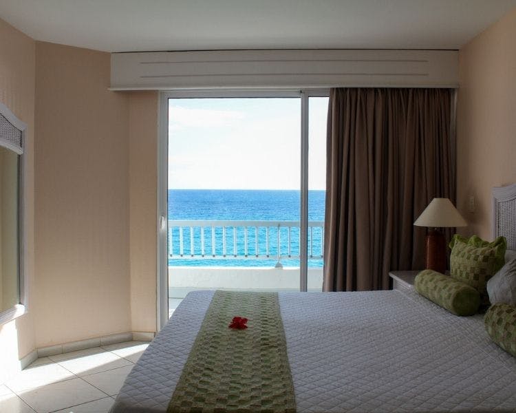 private villa, ocean view, hotels, resorts, st maarten, st martin