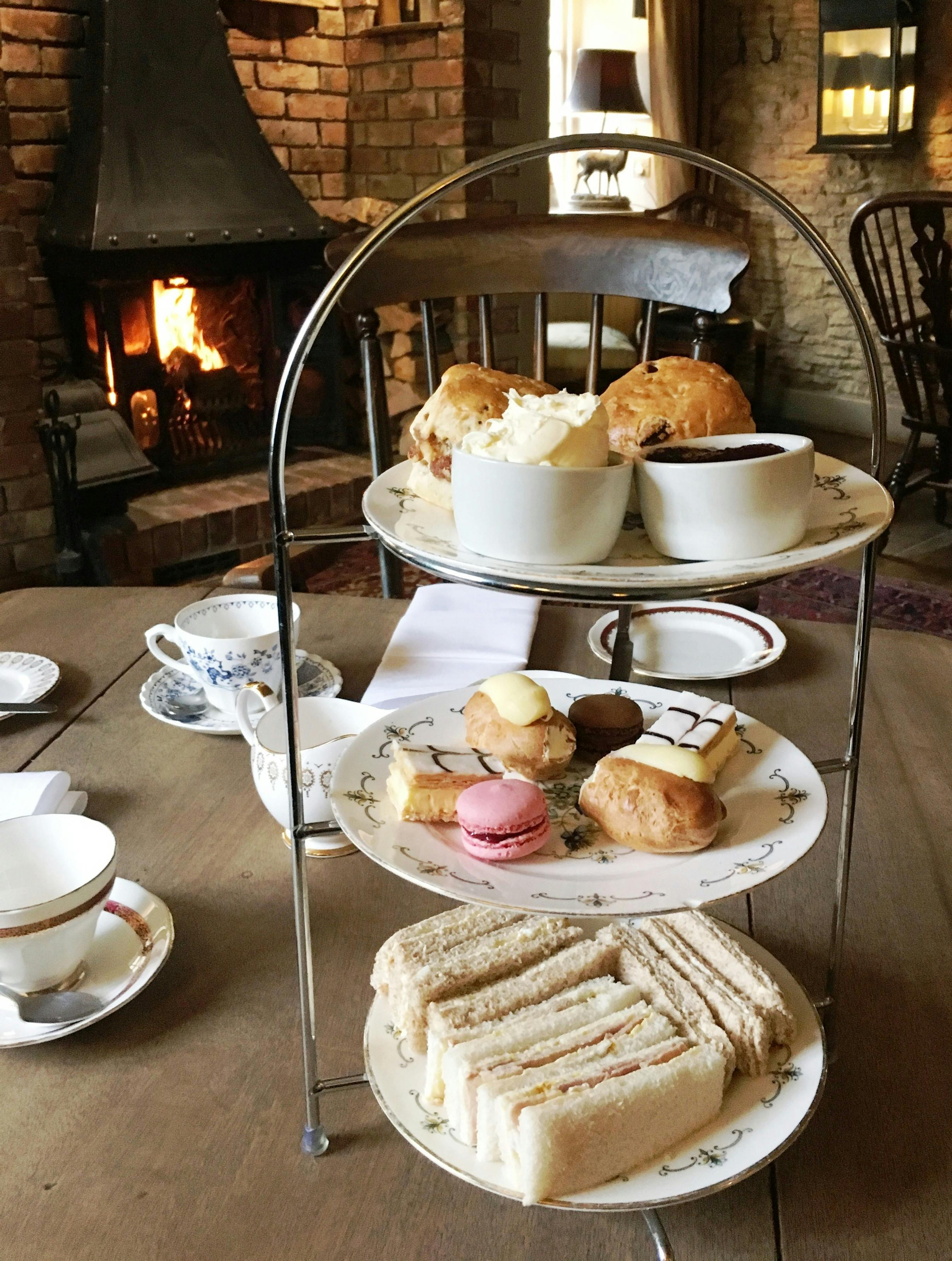 Classic Afternoon Tea @ the Queens Head inn