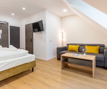 superior room, konstanz, hotel, bodensee, modern hotel, private room, konstanz hotel, bodensee hotel, sofa bed, towels