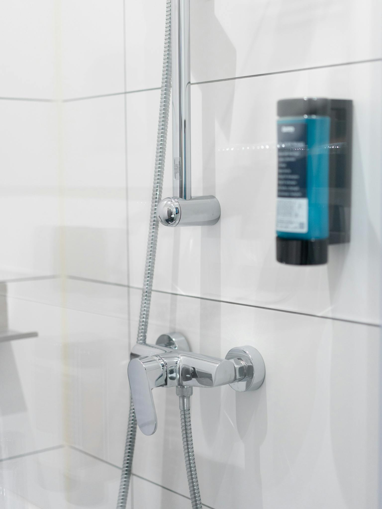 bathroom, toilet, wc, private bathroom, ensuite toilet, ensuite bathroom, shower, soap, shampoo, hairdryer, towels included