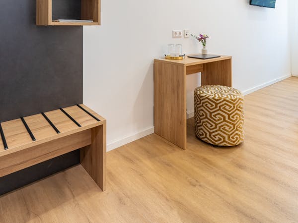 single room, konstanz, hotel, bodensee, modern hotel, private room, towels included, konstanz hotel, bodensee hotel