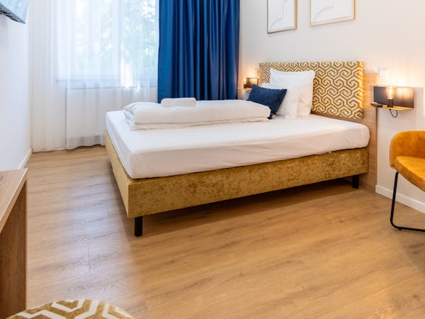 single room, konstanz, hotel, bodensee, modern hotel, private room, towels included, konstanz hotel, bodensee hotel