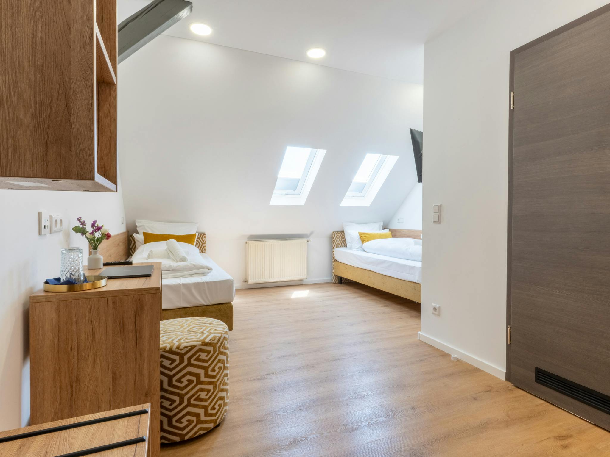 twin room, konstanz, hotel, bodensee, modern hotel, private room, konstanz hotel, bodensee hotel, sofa bed, towels included