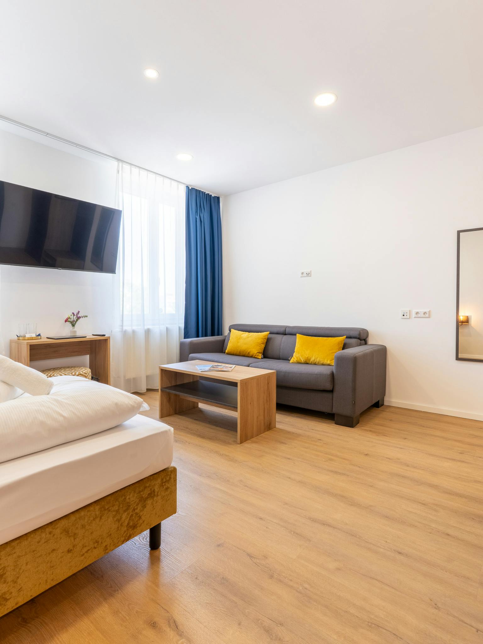 loft, studio, konstanz, hotel, bodensee, modern hotel, private room, kitchenette, konstanz hotel, bodensee hotel, sofa bed