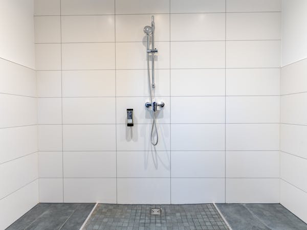 wheelchair friendly, twin room, konstanz, hotel, bodensee, modern hotel, private room, konstanz hotel, bodensee hotel, towels