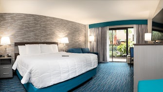 Deluxe King Poolside Cabana