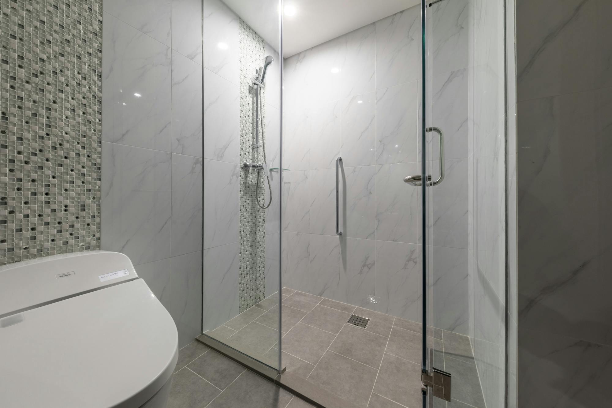 Standard Corner King Room